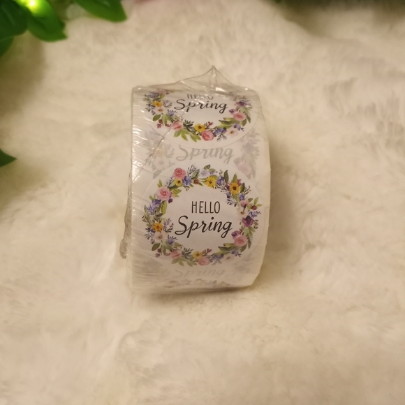 500 Hello Spring Sticker Roll - Picture 1 of 2
